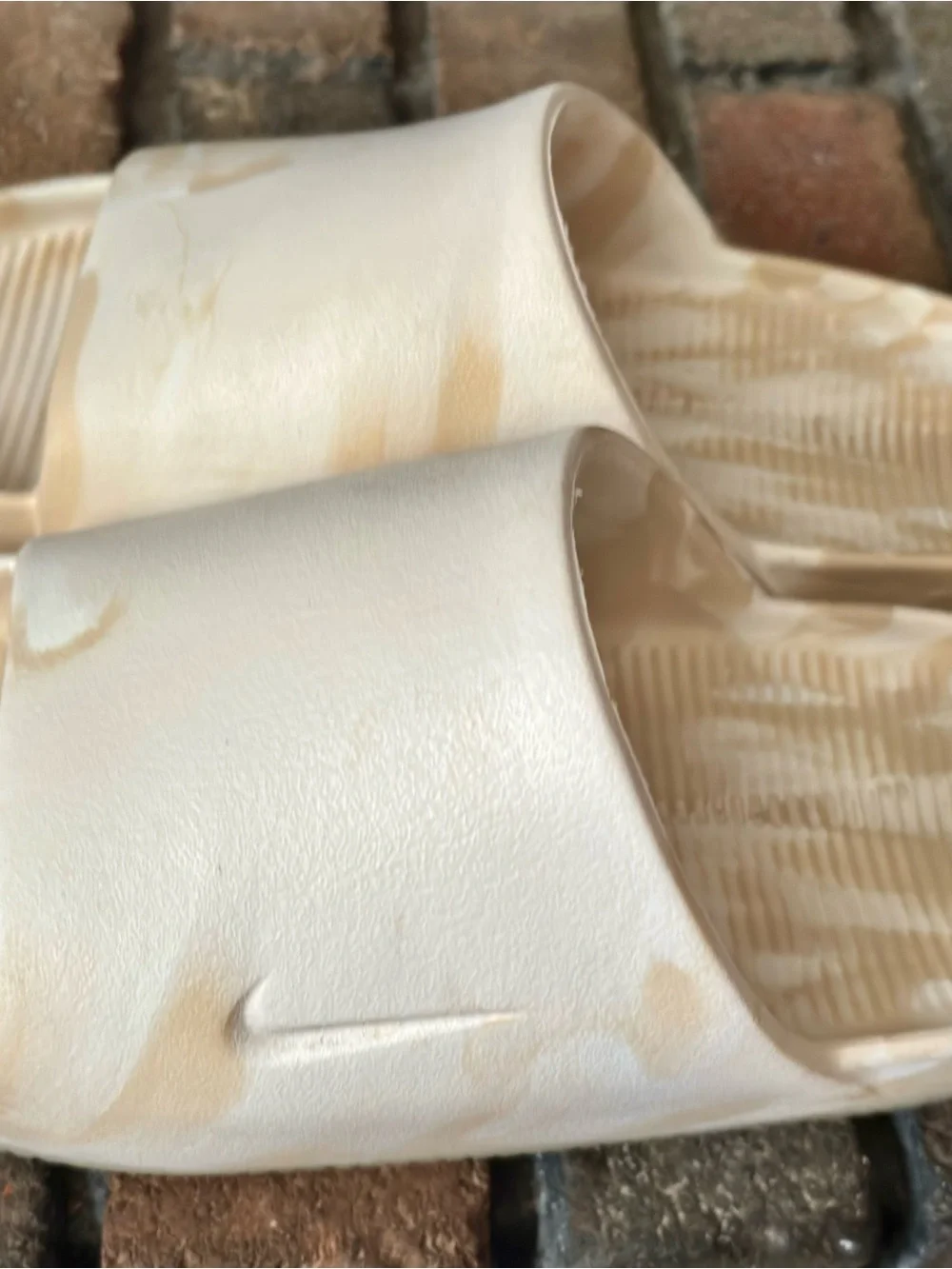 Nike  women Marble Slide Sandals - sz 7 Cream Beige